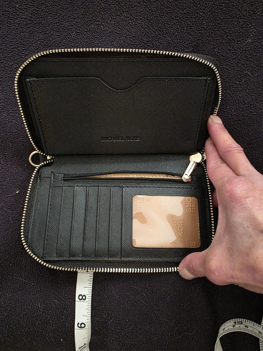 Michael Kors zipper closure